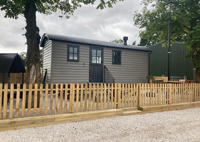 Glamping in Llangollen