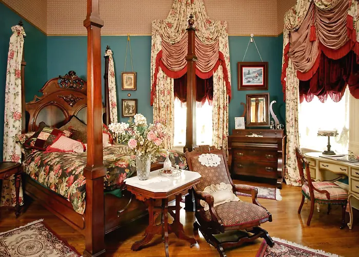 The Empress Of Little Rock Bed & Breakfast